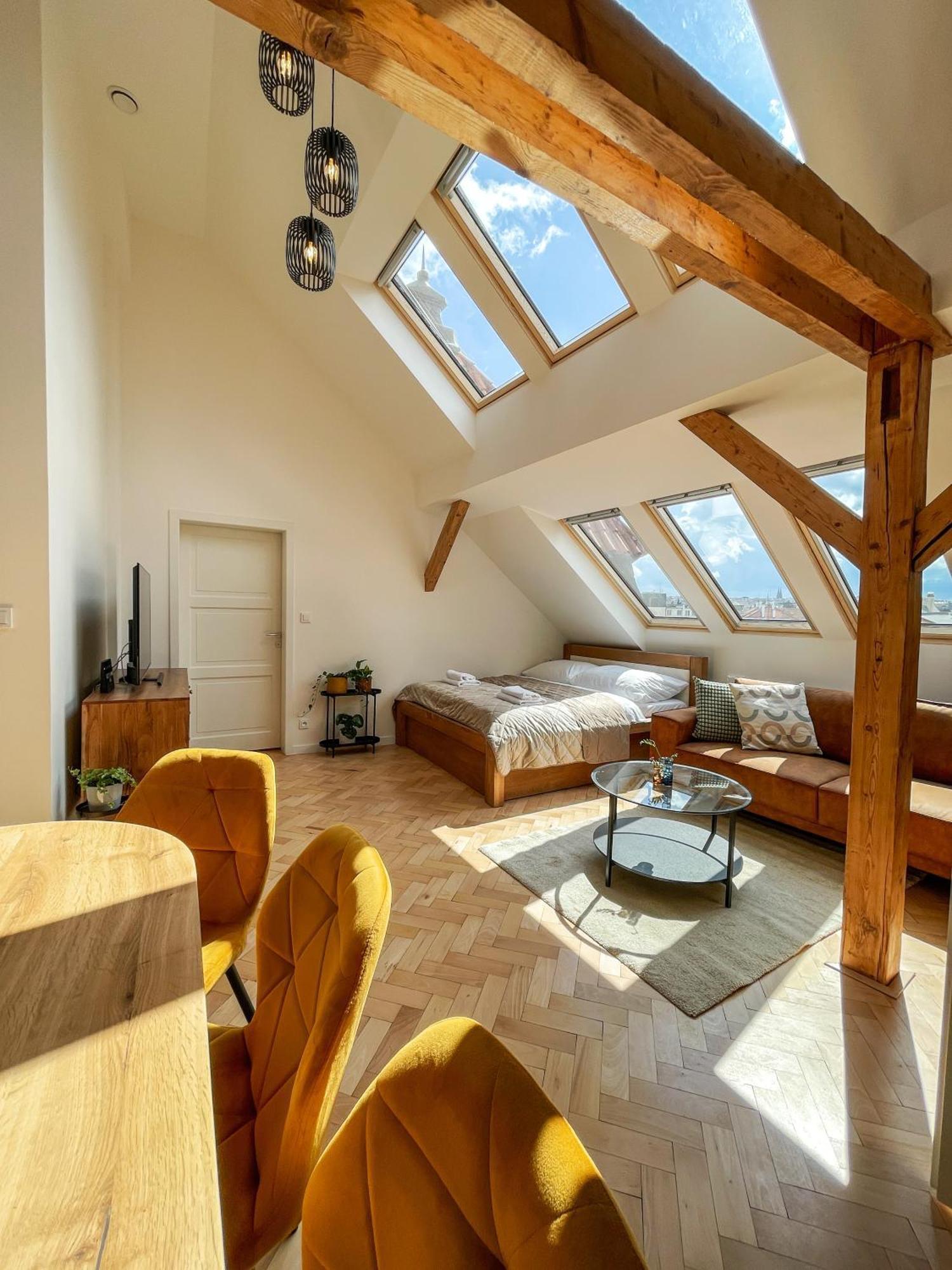 Stupartska - Attic Old Town Residence Praha Bagian luar foto
